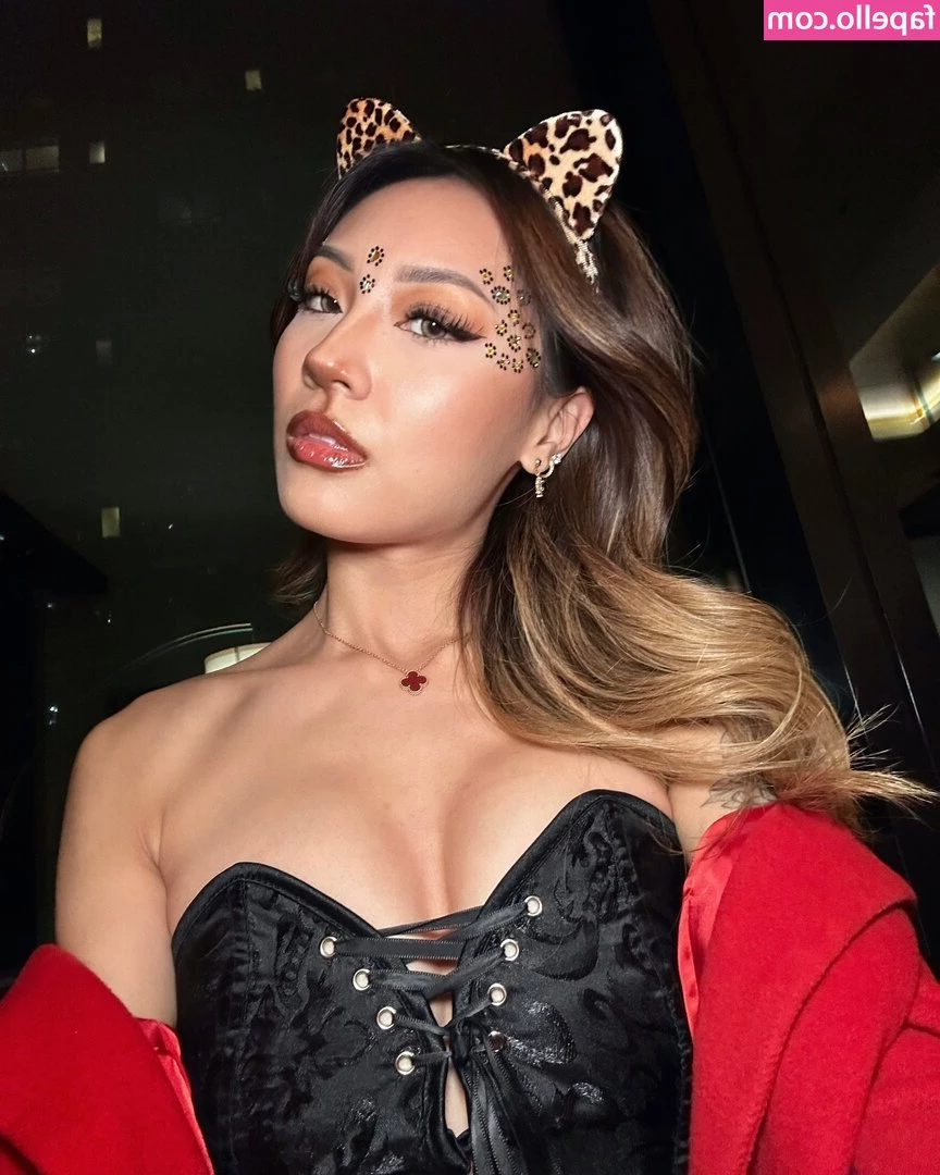 Maysnow Liu [ maysnow-liu ] - Cocksucker DOM JOI 🤭🍆 I get such unruly boners I just need an