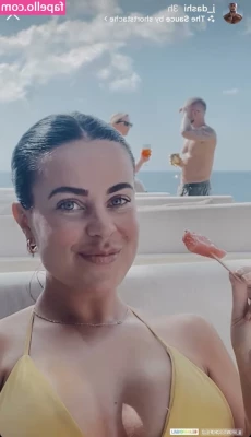 Bronte Schofield [ bronte-schofield-10 ] - Legs spread and waiting