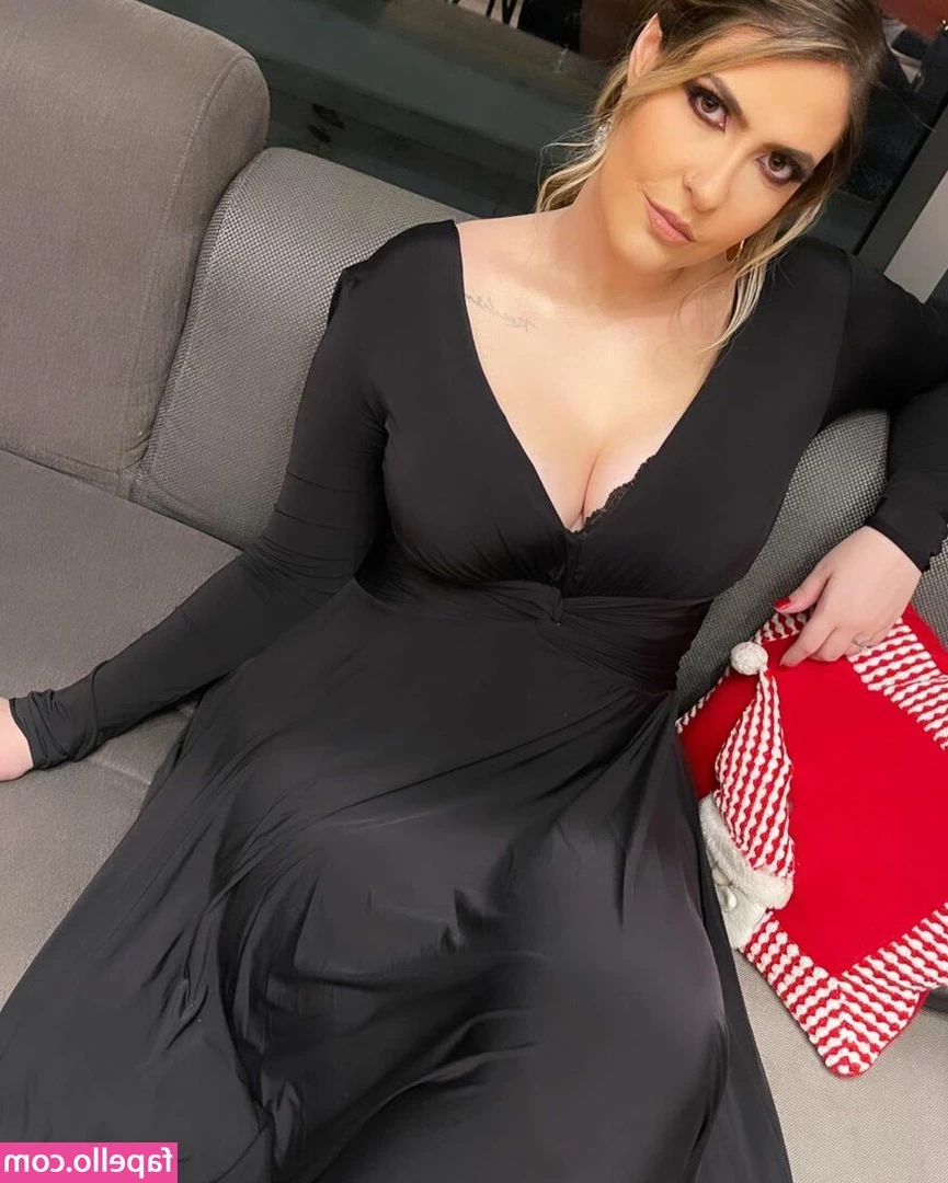 Nahzinhaa - SPOR ÇORAPLARIM  AYAKLARIM  TERİM   Terimi öpmeni istiyorum senden