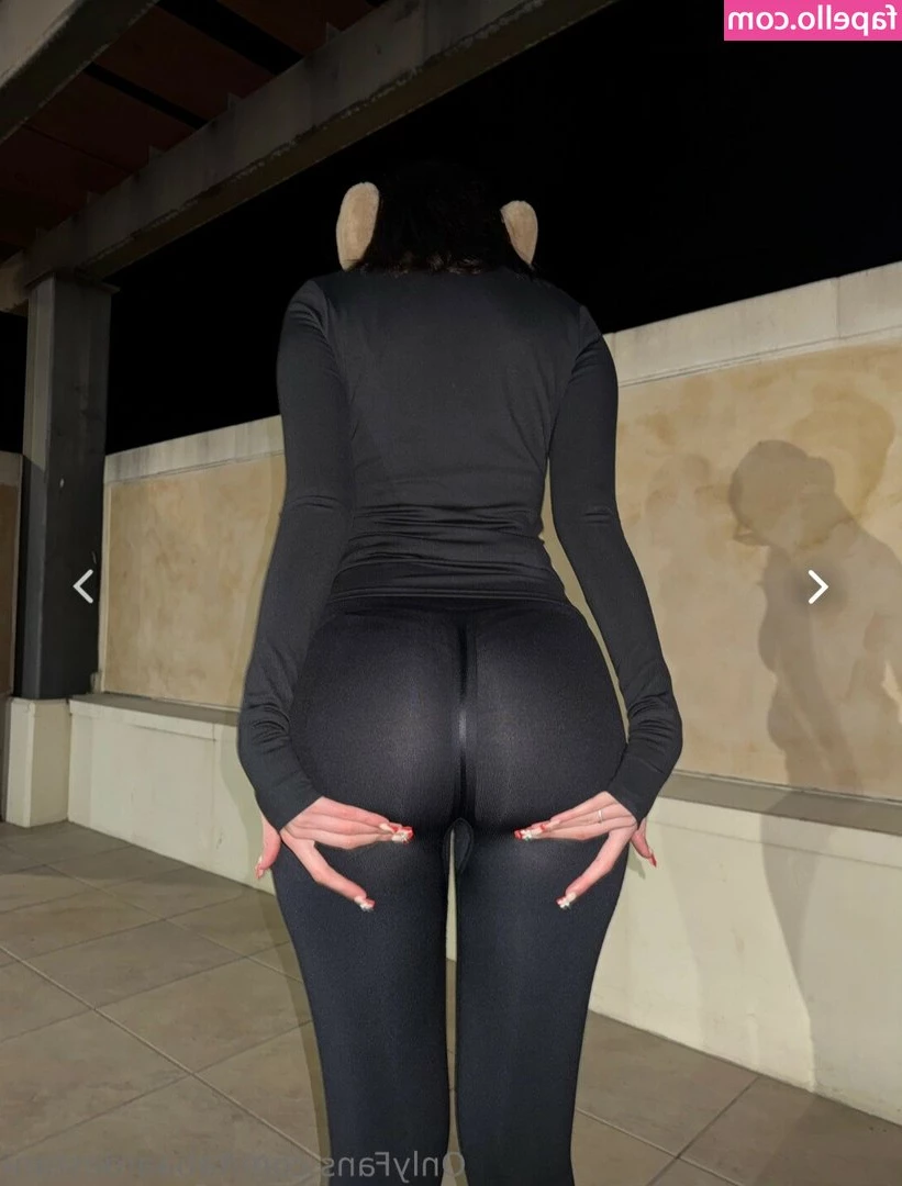 Taba Ardestani [ taba-ardestani ] - Behind the Scenes Video - "At the Berlin Castle"  It was such a