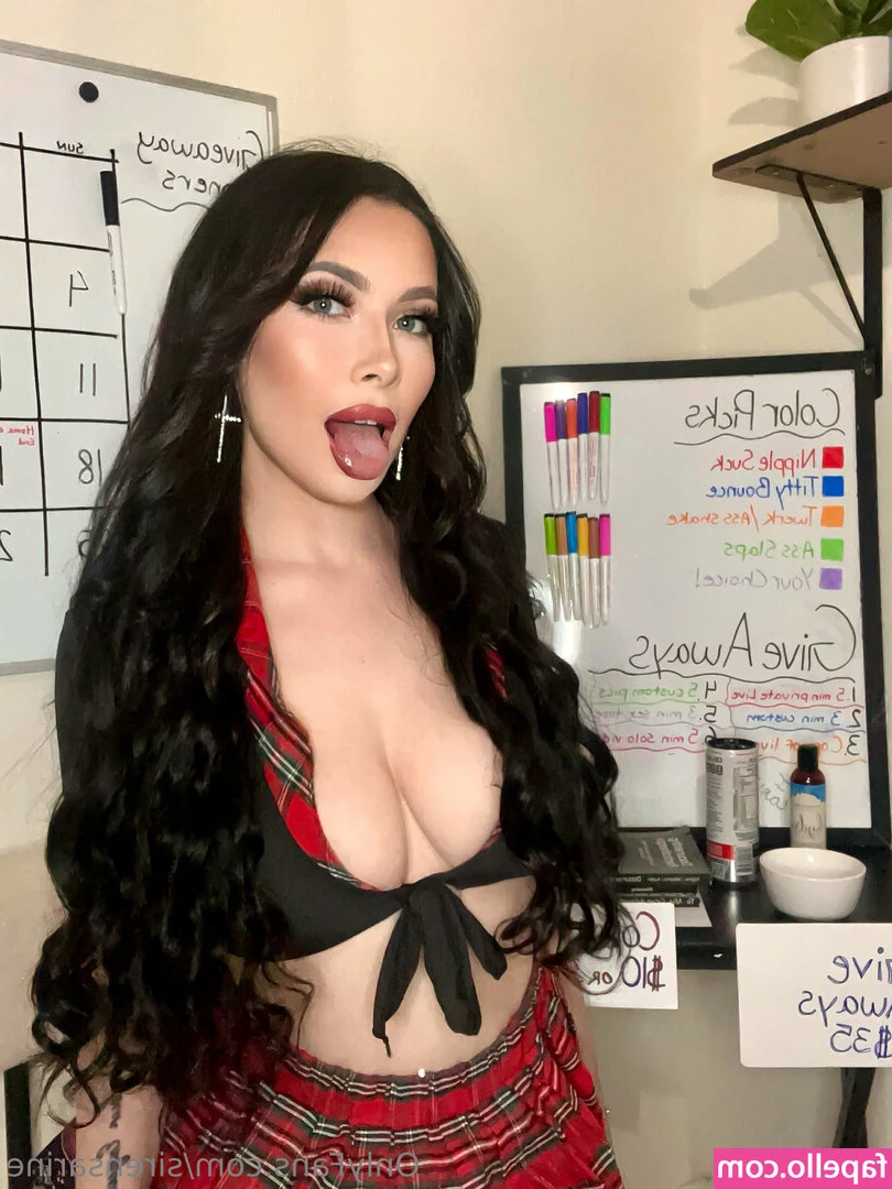 Siren Sarine [ siren-sarine ] - Ever since i got this new vibrating fleshlight i CAN'T stop touching