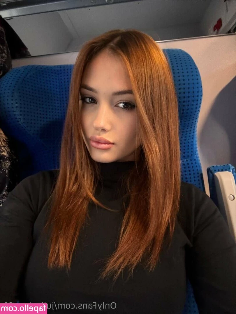 julia_love69 [ julia-love69 ] - Naughty velma 😛😈