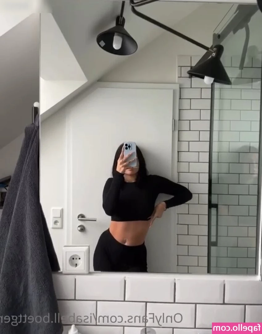 Isabell Böttger [ isabell-bttger ] - The view you d get in reverse cowgirl