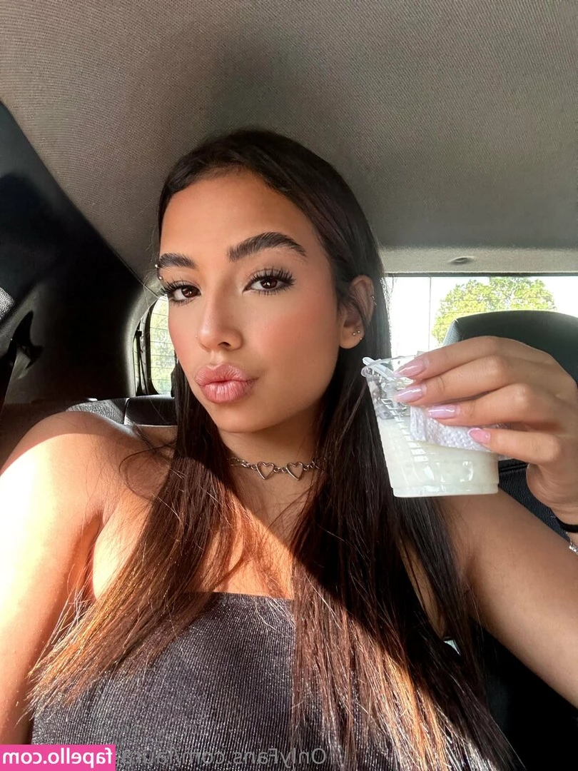 Lauraa.rodriguez [ lauraa-rodriguez ] - from the side   good morning