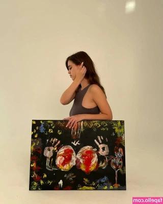 Daria Aref [ daria-aref ] - Check ur dms for my new vid 💗😇