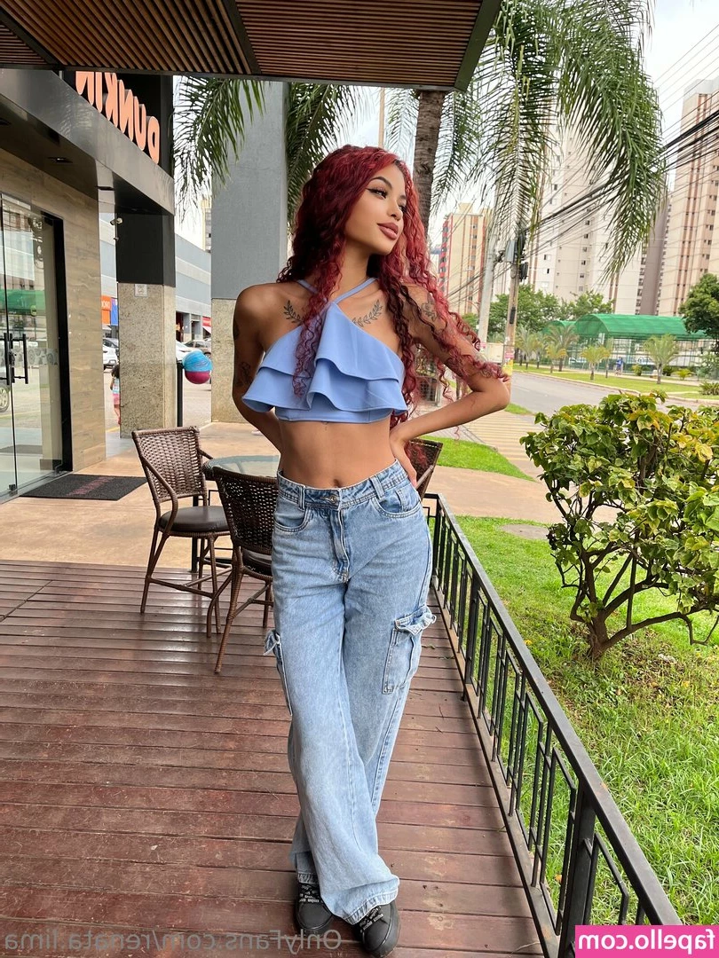 renata.lima [ renata-lima ] - Want a sip  Subscribe and I ll share