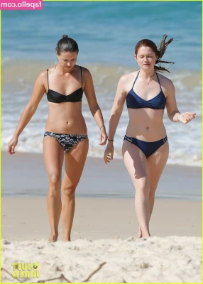Bonnie Wright [ bonnie-wright-1 ] - Is anyone else having issues with onlyfans??