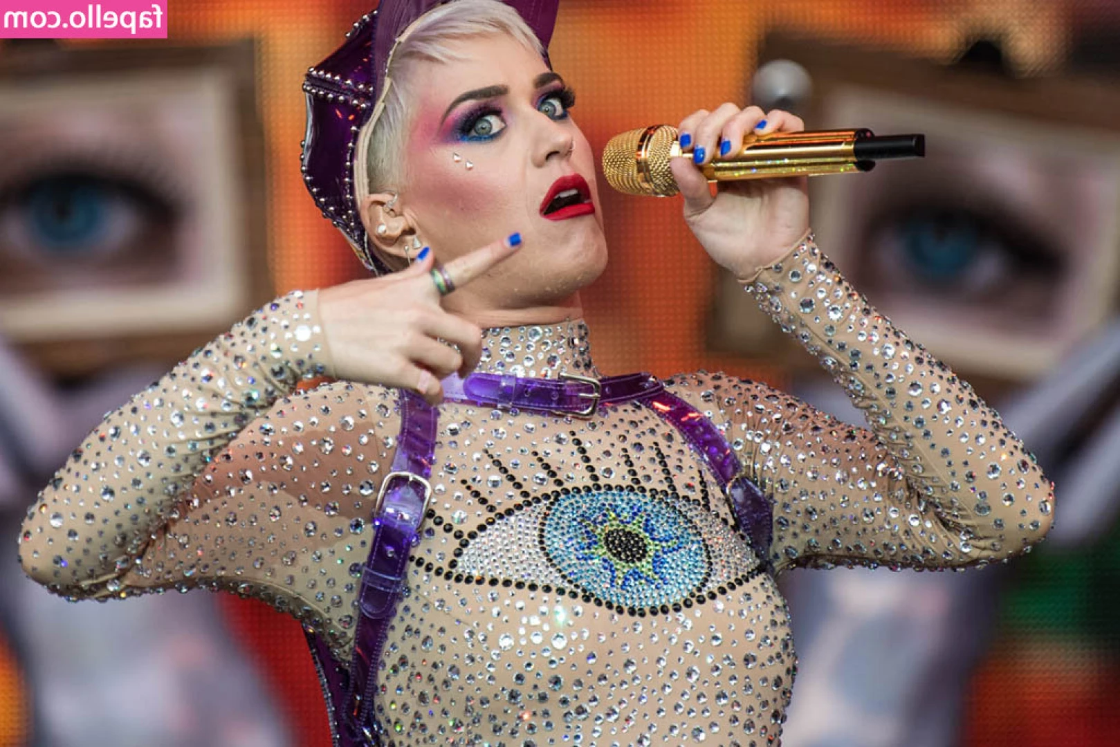 KatyPerry - Tell me i’m a good girl 🥺