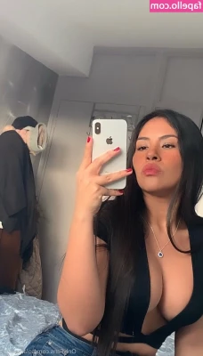 solangepstn - Good morning  Come lick this coconut oil off my feet for breakfast 