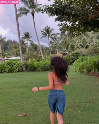 Erica Ha [ erica-ha ] - Playing with my alluring gaze I awaken all your mad desires...