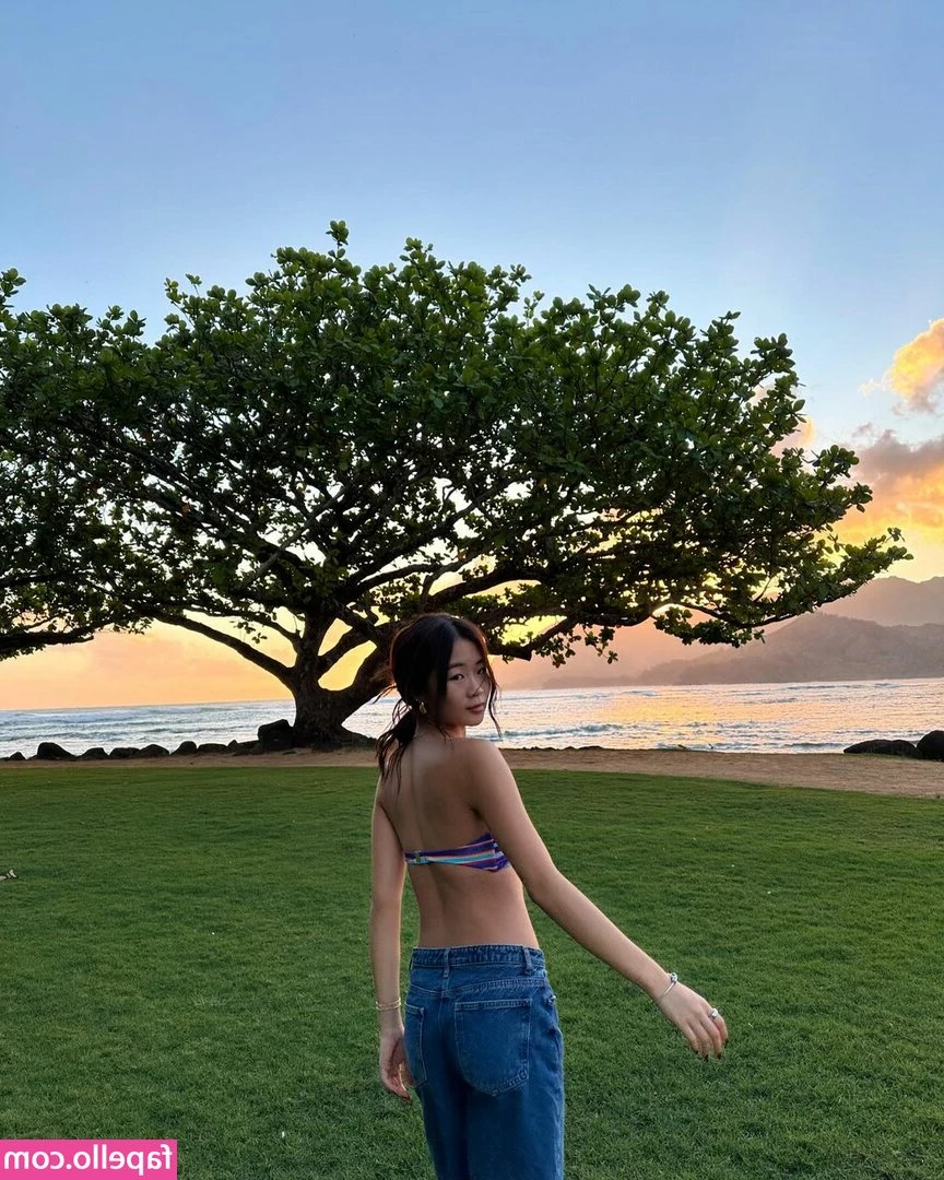 Erica Ha [ erica-ha ] - SissyJoyce go on your knees and say hello to this cock I brought for