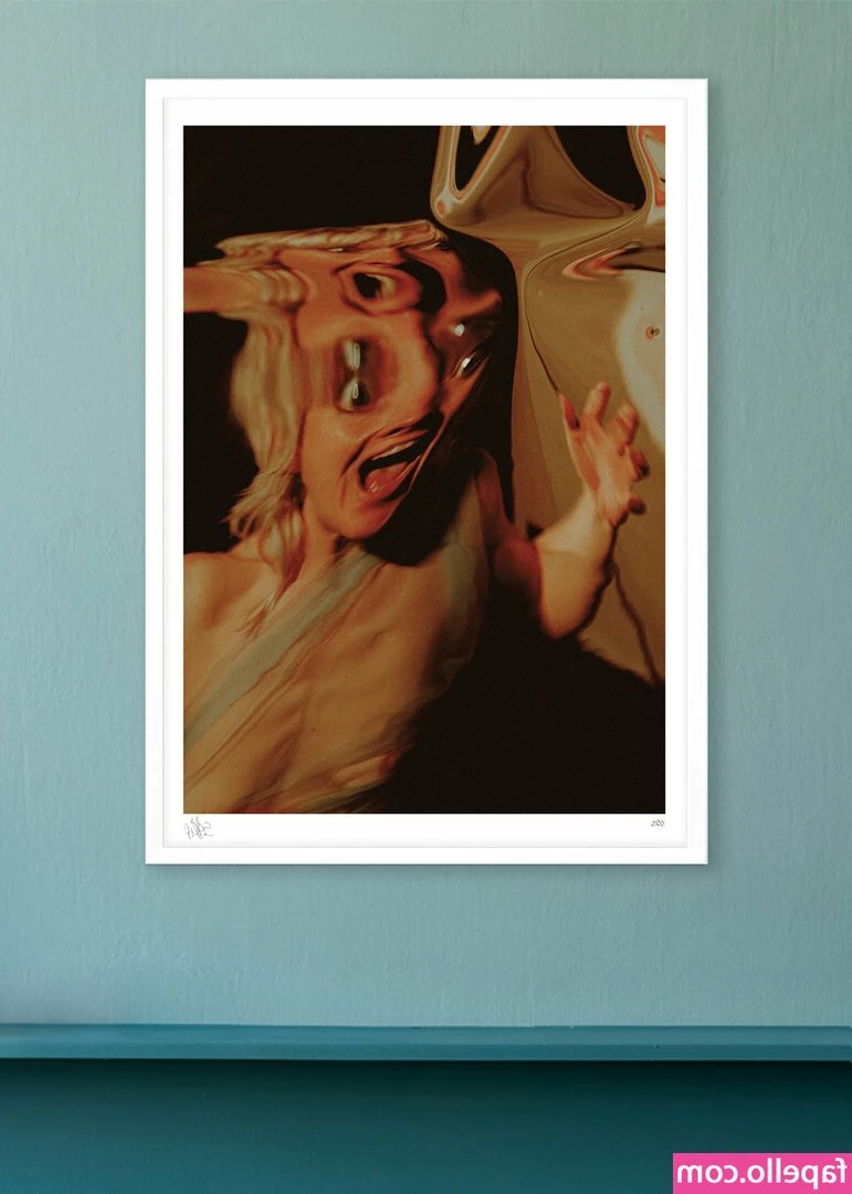 Madeleine Rose [ madeleine-rose ] - Double View   9 minutes   double penetration  ass focus  ass shaking 