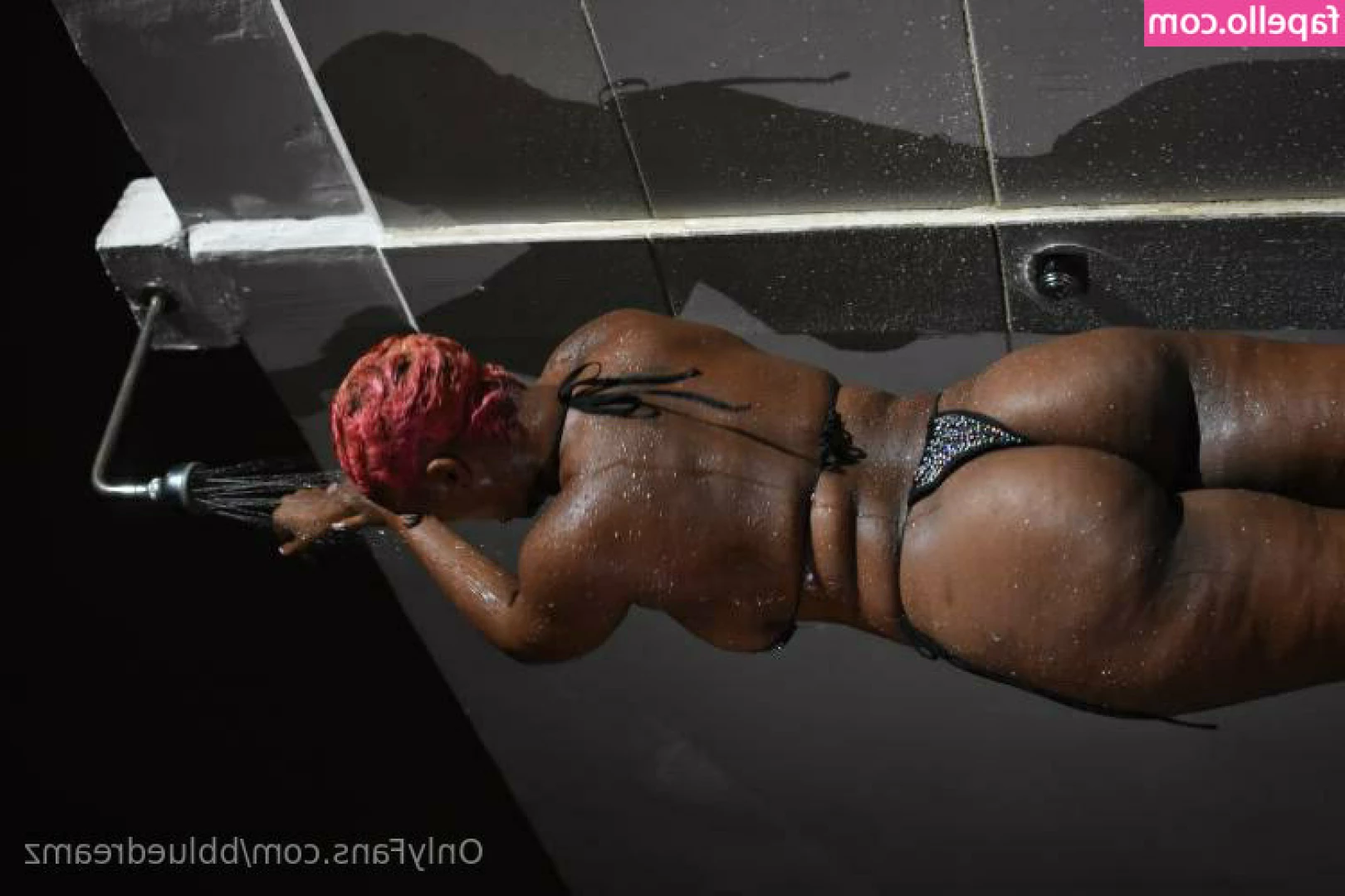 bbluedreamz - Would you like to spend time with my big mommy melons