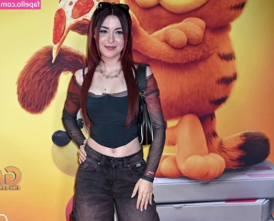 Anni Theduck [ anni-theduck ] - Stream started at 02 11 2021 12 03 pm