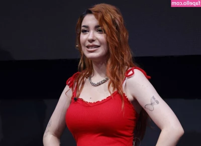 Anni Theduck [ anni-theduck ] - Had a cold for a the past week BUT I’m back 👅💦 getting back