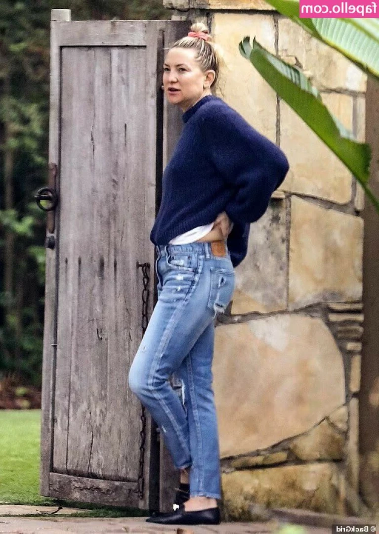 Kate Hudson [ kate-hudson ] - Im now realizing 25 cumshows might have been too ambitious  Im