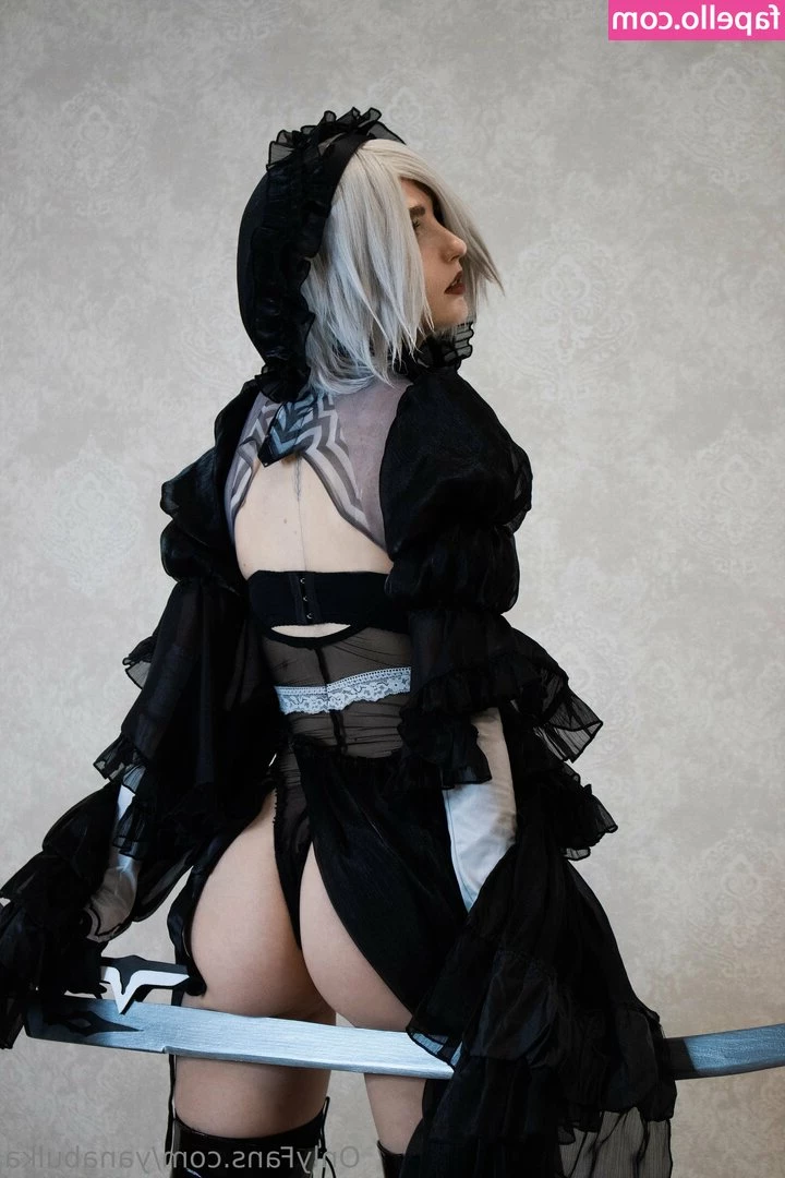 Yana_bulka [ yana-bulka ] - Belly lover much?