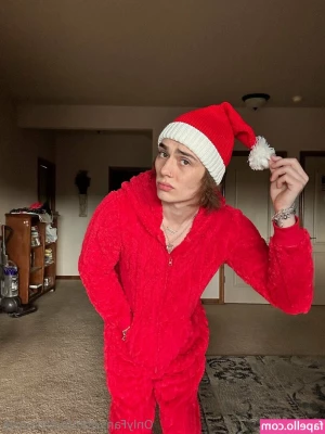 b.mckenzie [ b-mckenzie ] - Give me your love