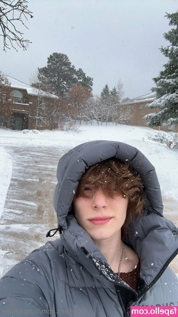 b.mckenzie [ b-mckenzie ] - Should be asleep by midnight  Just managed to produce some cum after