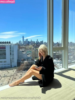 Elsa Jean [ elsa-jean-51 ] - and you didn’t even have the balls to fight him over it