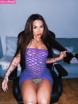 Sophiarz - I am a hot single in your local browser history  getting stoned and