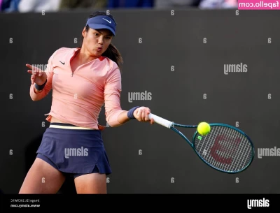 Emma Raducanu [ emma-raducanu ] - Mmmm I tried out my new lighting as I made some realllyyyyy hot