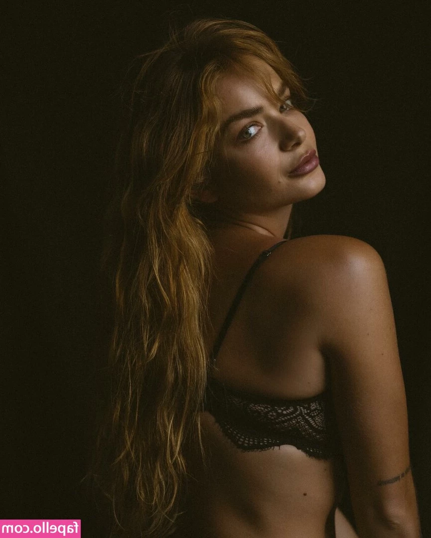 Camila Mayrink [ camila-mayrink ] - Hope my content will entertain you during the quarantine 😘