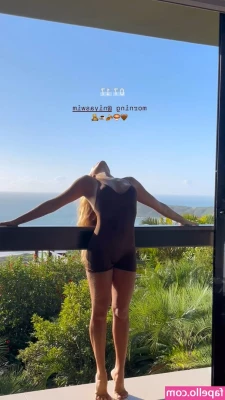 Camila Mayrink [ camila-mayrink ] - Breakfast?