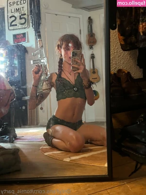 Tomis_party [ tomis-party ] - What a predicament