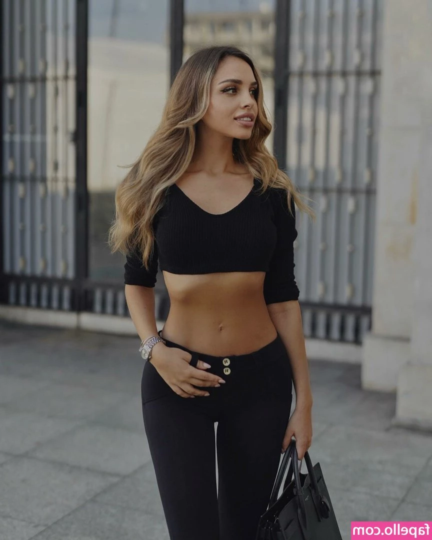 Veronica Bielik [ veronica-bielik-1 ] - 2 Videos me riding reverse cowgirl and one taking a cream pie reverse