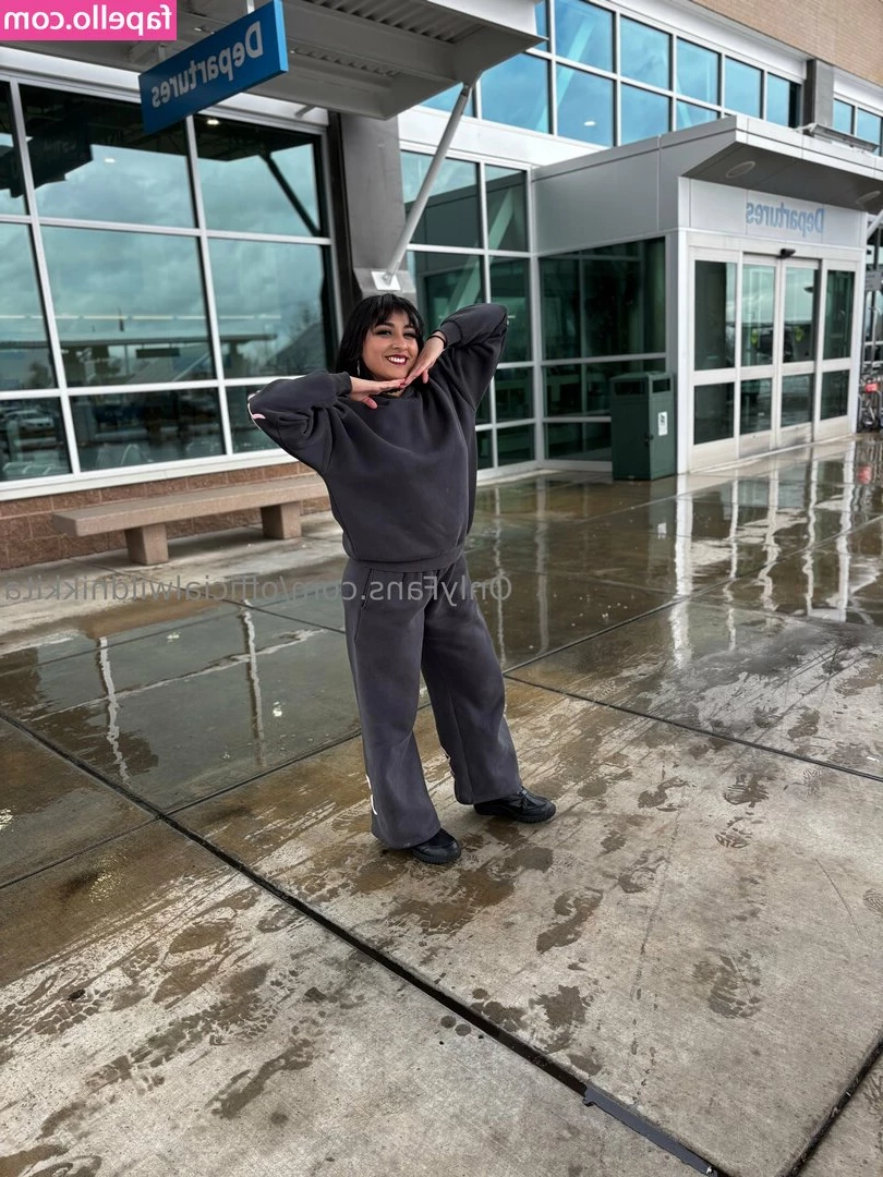 officialwildnikkita - Do you like my nails