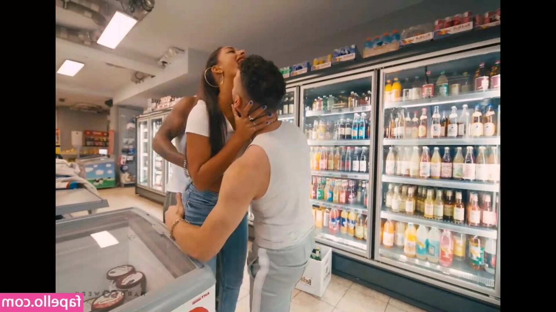 Kali Sudhra [ kali-sudhra ] - We’re talking in the locker-room and this happens.(Swipe ➡️) 