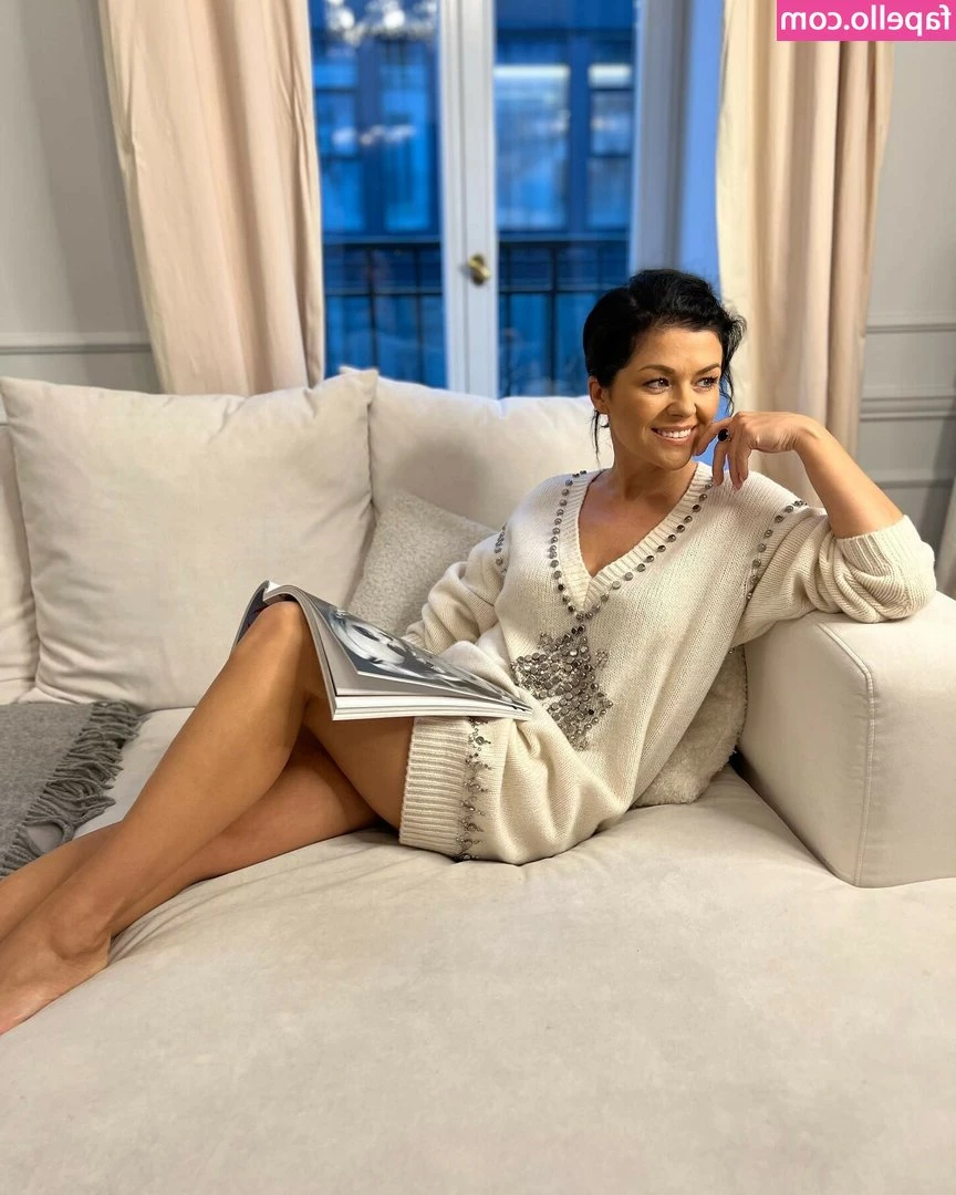 Katarzyna Cichopek [ katarzyna-cichopek ] - Online and waiting for your Christmas gift 😇