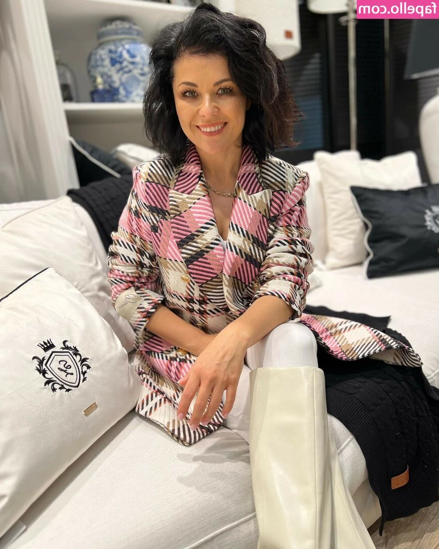 Katarzyna Cichopek [ katarzyna-cichopek ] - 每天都很認真運動