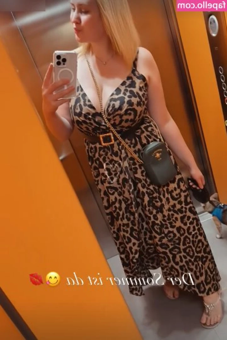 Celina Grimm [ celina-grimm ] - The most unusual photo shoot in history just ended     So many hot