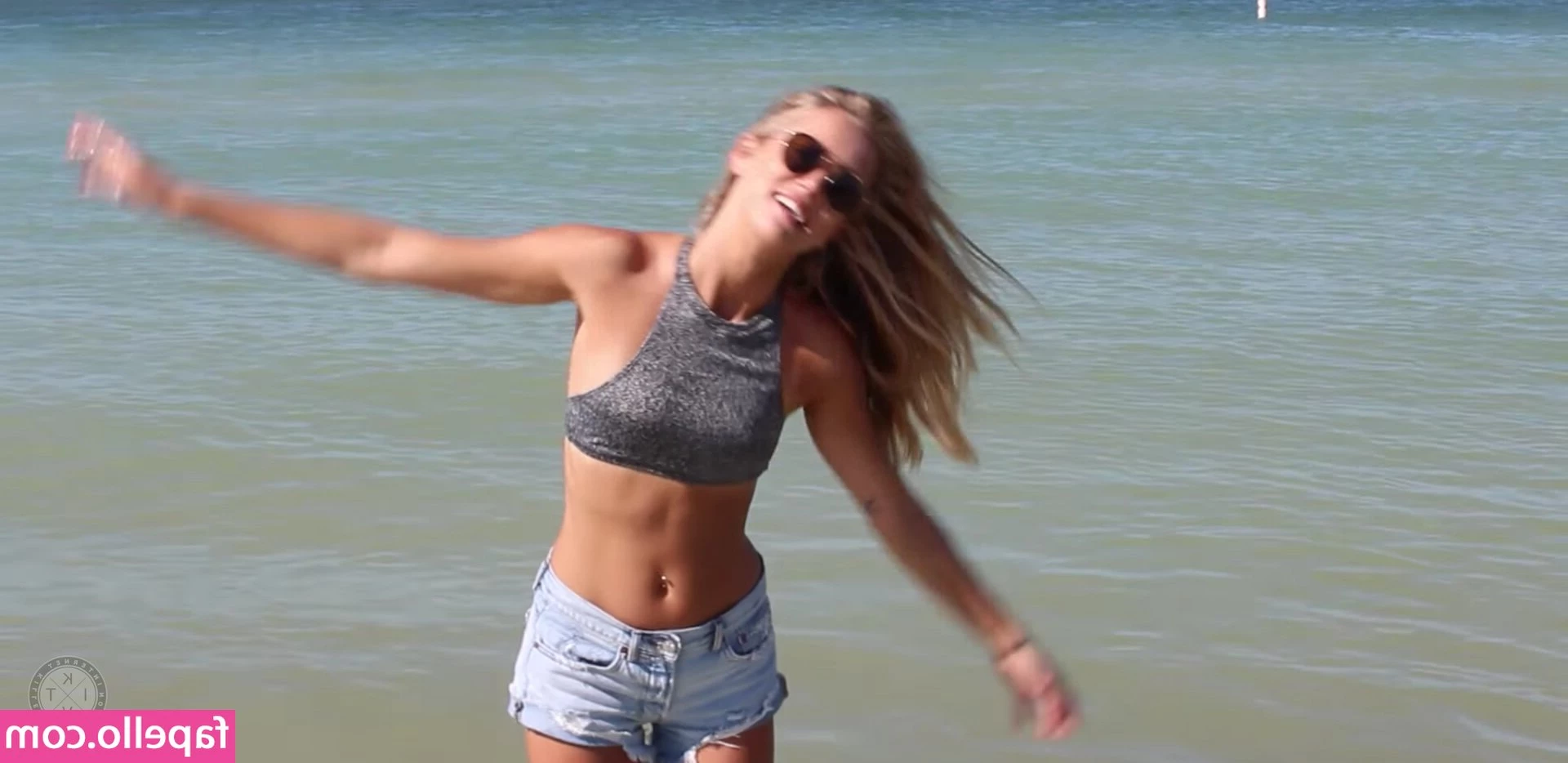 Allie Wes ~ [ allie-wes ] - Latin brunette    sweetdreams832    Ad