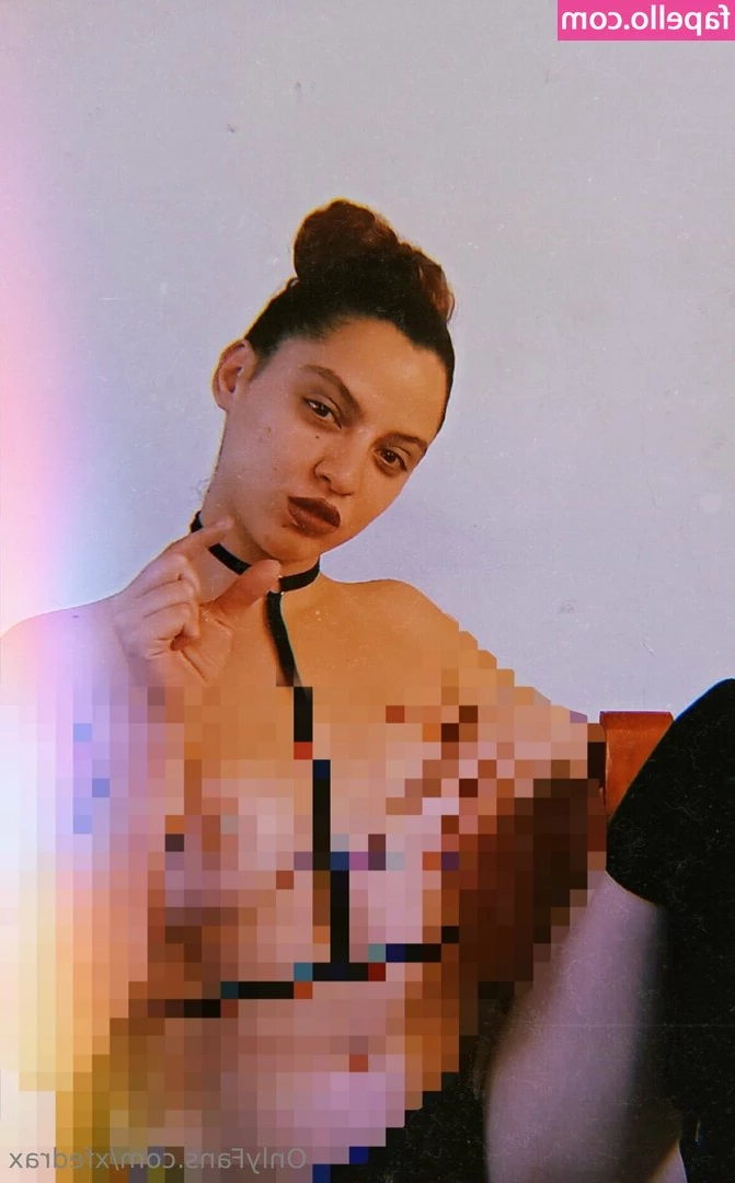 xfedrax - Baby pick up the phone! 📱🔥 I’m alone and so horny 💦 and I