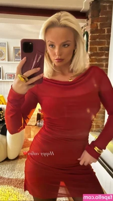 Millie Gibson [ millie-gibson ] - Don t forget  tonight you get to decide and get 3 exclusives just for