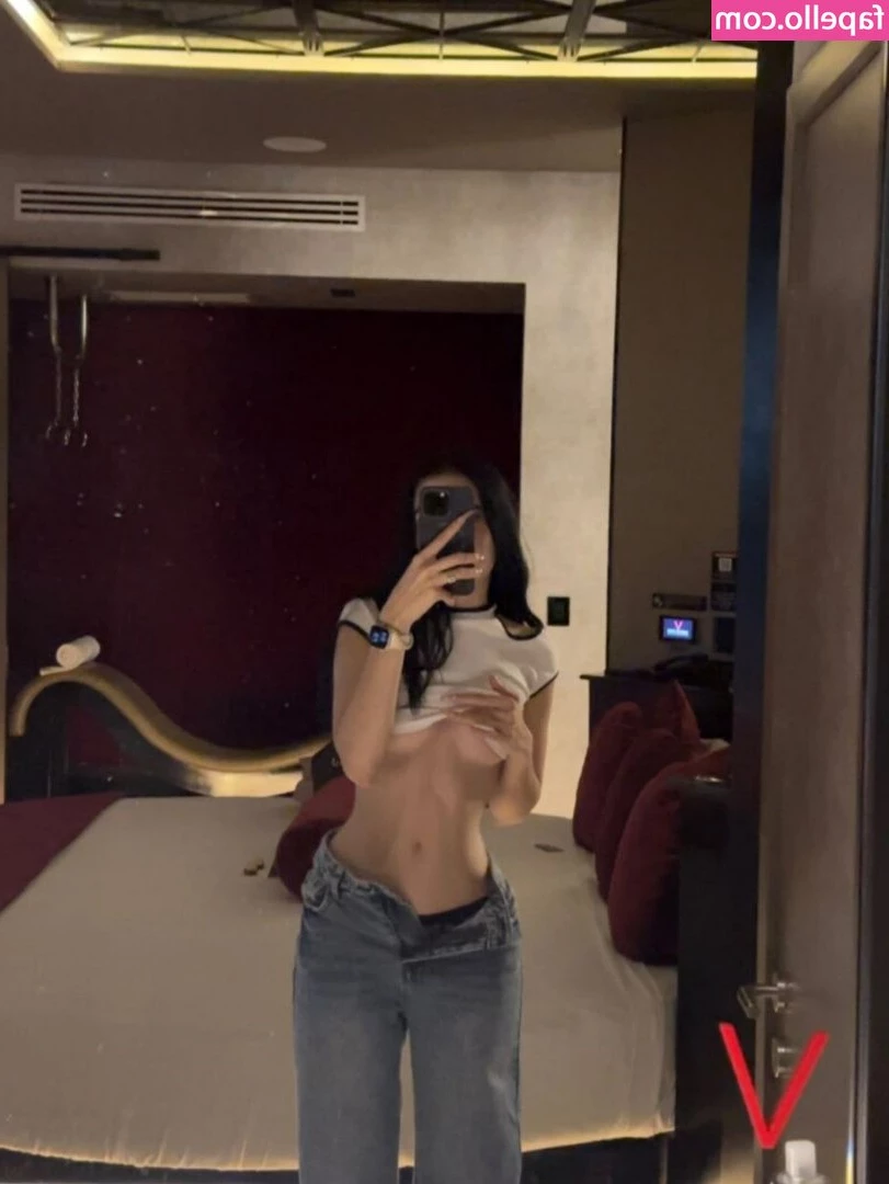 La Niña Fresa [ la-nina-fresa-1 ] - 🚨 BRAND NEW NEW NEW 4SUM 🚨 WITH @tokyodriftcity @golddimes_inc