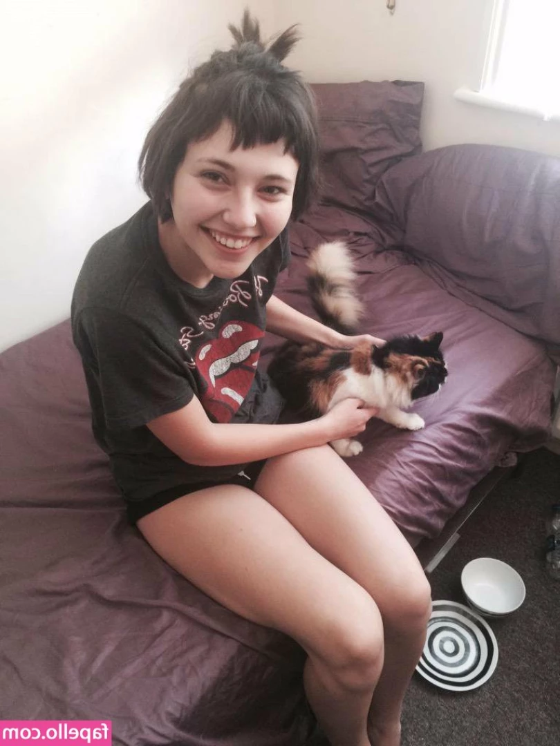 Savannah Brown [ savannah-brown ] - Baby face