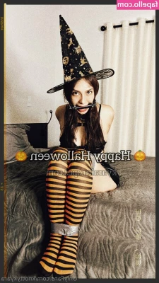 knottykyara - Like I’ve said before. Dads friend can have me anytime, anyplace. I knottykyara - Like I’ve said before. Dads friend can have me anytime, anyplace. I