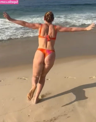 Molly Carlson [ molly-carlson ] - Late night suck 🫦