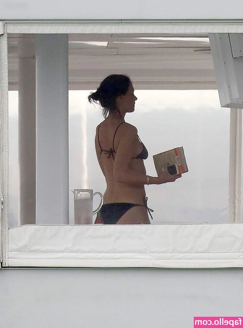 Katie Holmes [ katie-holmes ] - Reposted from  real_chillz Reposted from  real_chillz Reposted from 