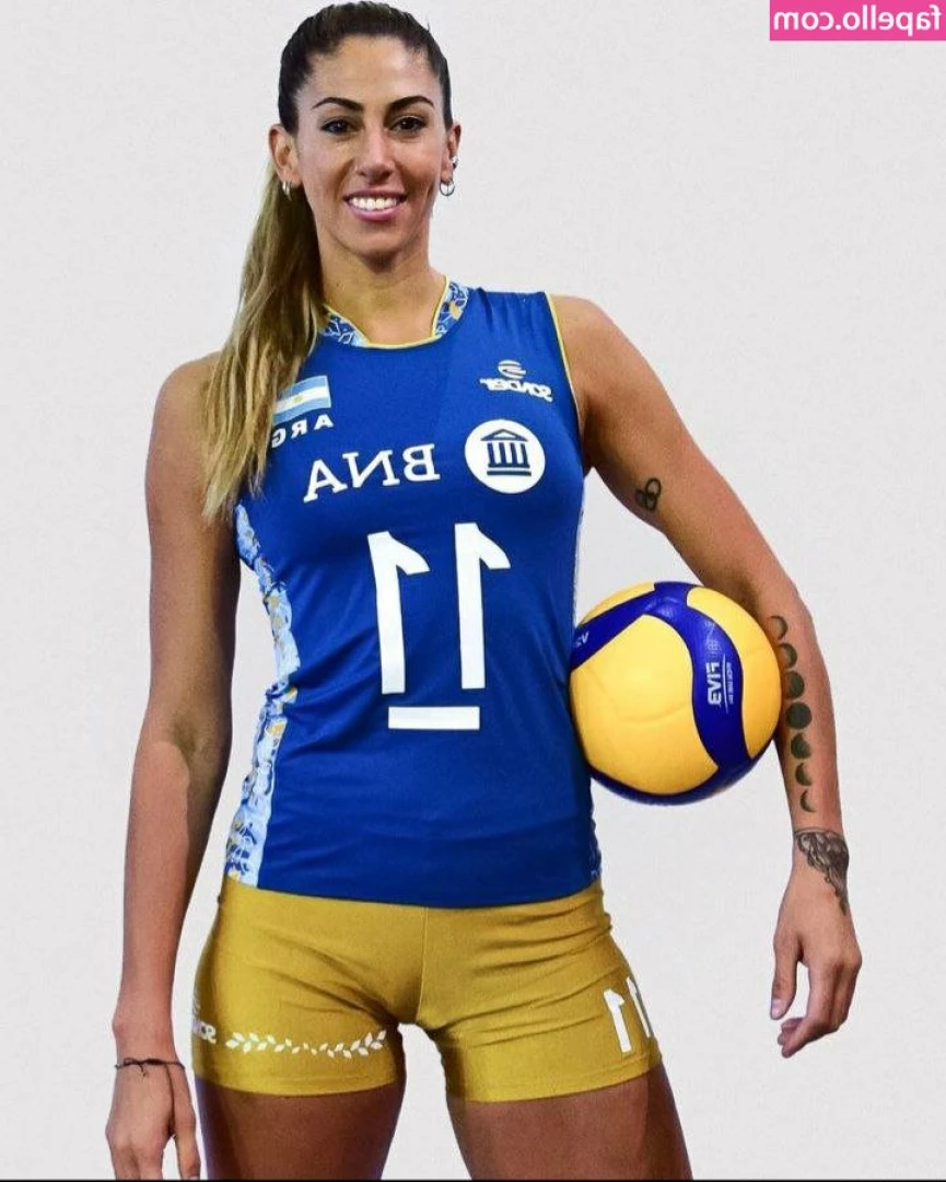 Julieta Lazcano [ julieta-lazcano ] - Happy Valentine s Day