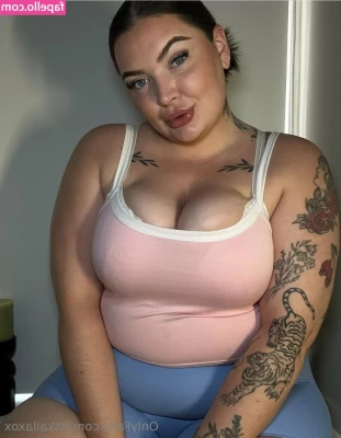 itskailaxox - I am  cassandrafierce  A bad bitch  Naughty   very hot  I m the