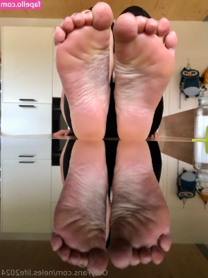 neles.life2024 [ neles-life2024 ] - hey guys 🖤  I wanted to apologise for being less active in the