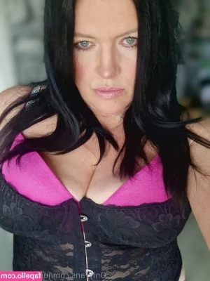 juicy_julietxx [ juicy-julietxx ] - I was originally not going to make this an official video but I loved