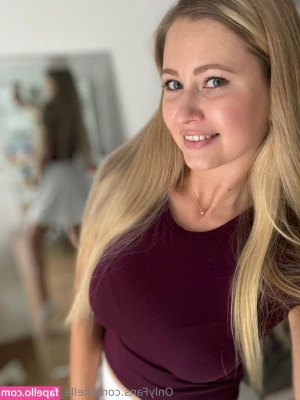 stella_cardo_blog [ stella-cardo-blog ] - Noen som vil snappe    someone who wants to snap