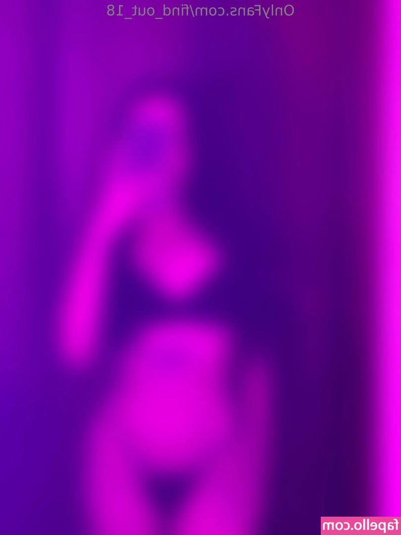 find_out_18 [ find-out-18 ] - I need a spanking. 👋🍑