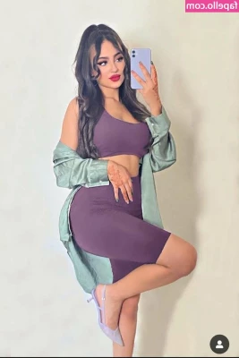 sallyyrrose - They be sittin